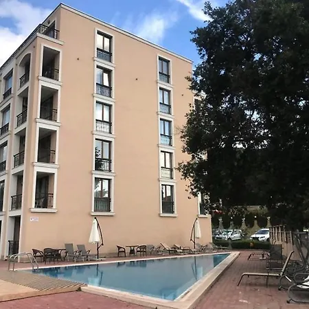 Apartament Cozy In Astoria 2 *